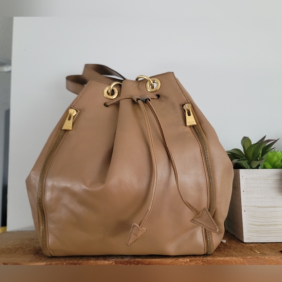 Céline Bucket Leather Bag - Beige - Picture 1 of 17